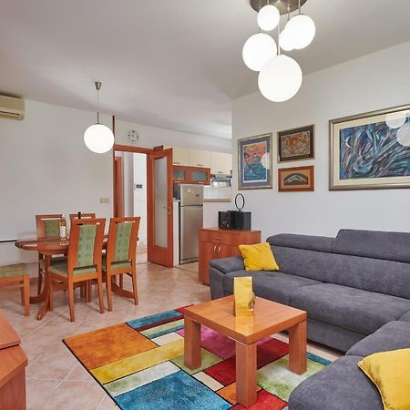 Family Apartment Dubrovnik - Private Jacuzzi Terrace, Private Parking Exteriör bild