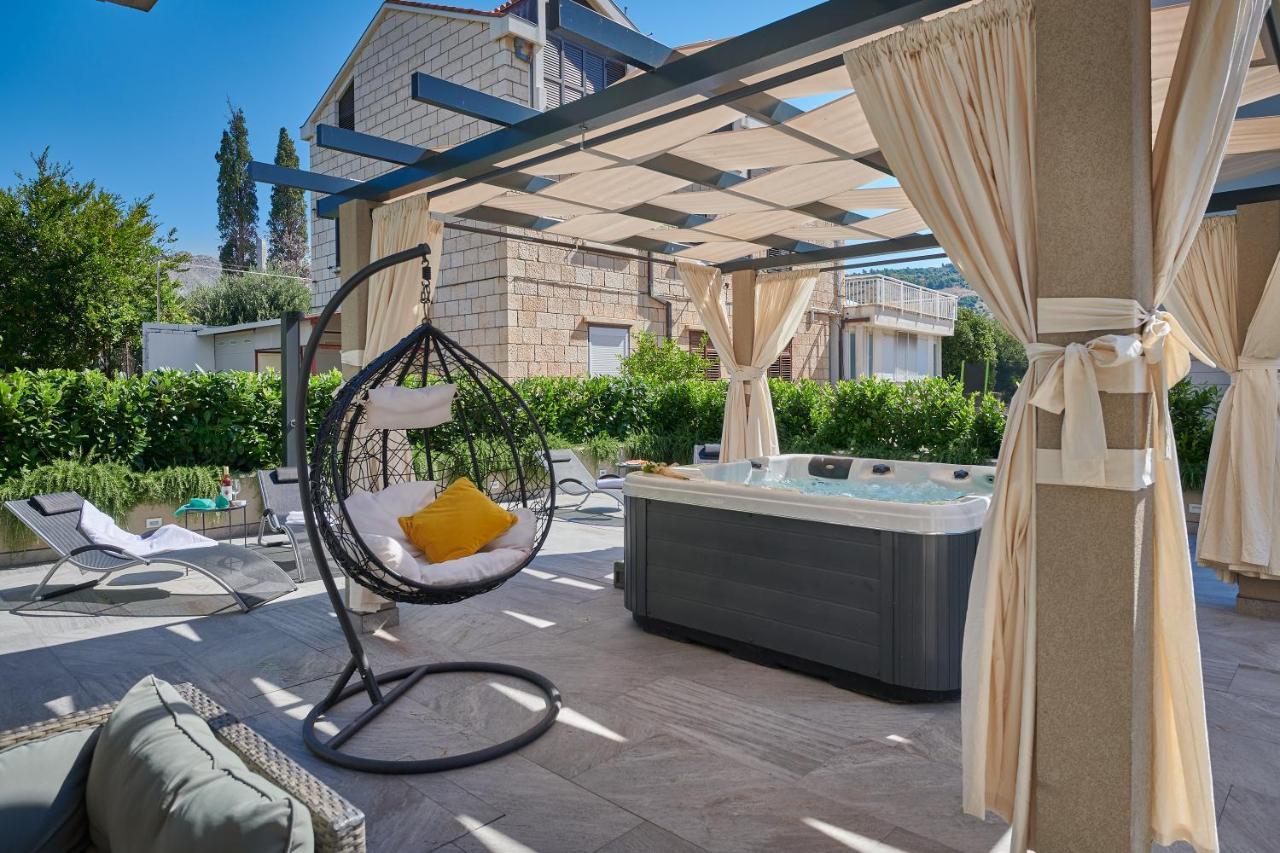 Family Apartment Dubrovnik - Private Jacuzzi Terrace, Private Parking Exteriör bild