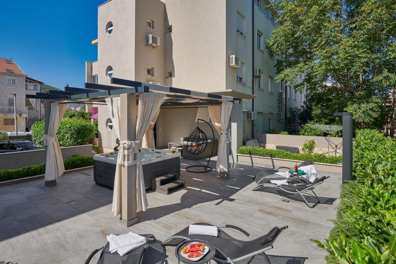 Family Apartment Dubrovnik - Private Jacuzzi Terrace, Private Parking Exteriör bild