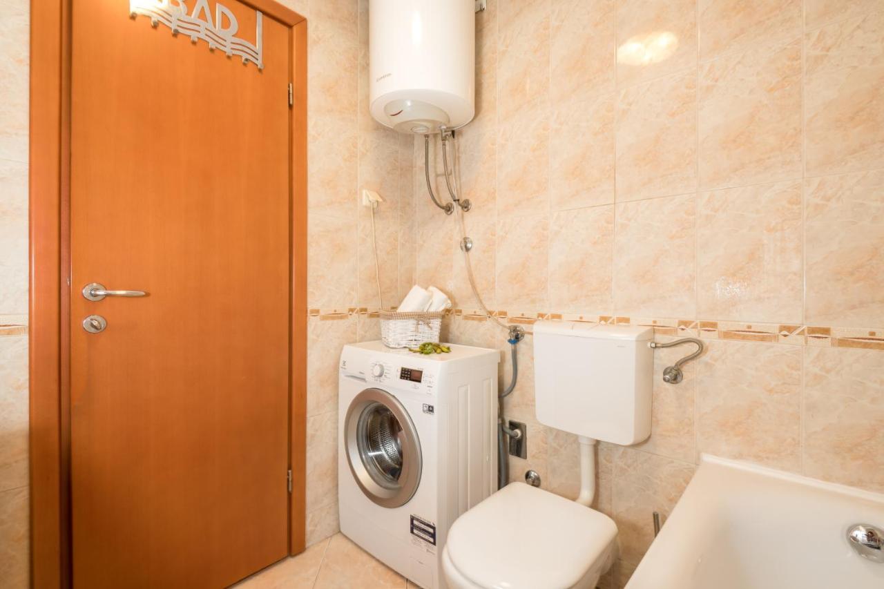 Family Apartment Dubrovnik - Private Jacuzzi Terrace, Private Parking Exteriör bild