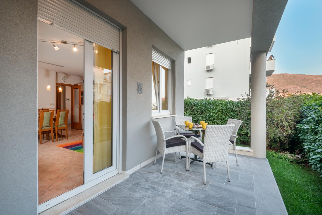 Family Apartment Dubrovnik - Private Jacuzzi Terrace, Private Parking Exteriör bild